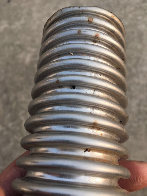 無錫銀華金融大廈項目金屬軟管漏水問題解決