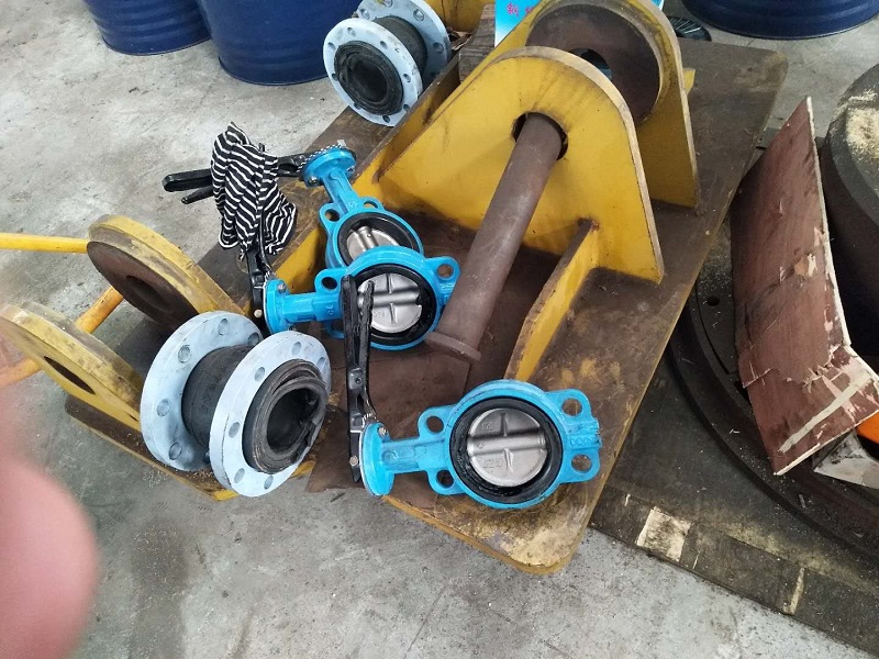 為什么橡膠軟接頭與對夾式軟密封蝶閥連接后出現泄漏現象? 為什么橡膠軟接頭與對夾式軟密封蝶閥連接后出現泄漏現象?