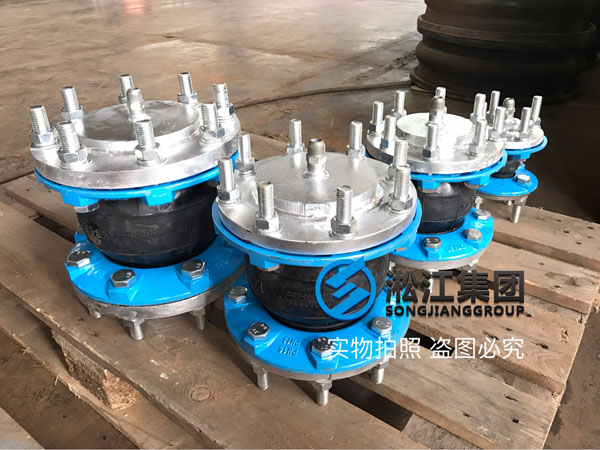 第一批新型橡膠軟接頭壓力檢測現場 第一批新型橡膠軟接頭壓力檢測現場