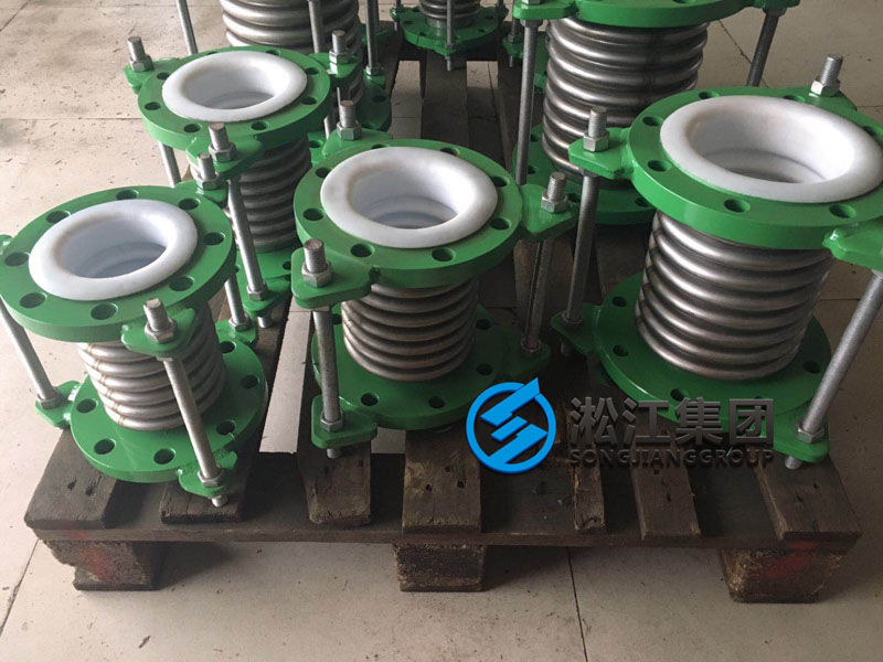 內襯四氟波紋補償器發往四川攀枝花 內襯四氟波紋補償器發往四川攀枝花